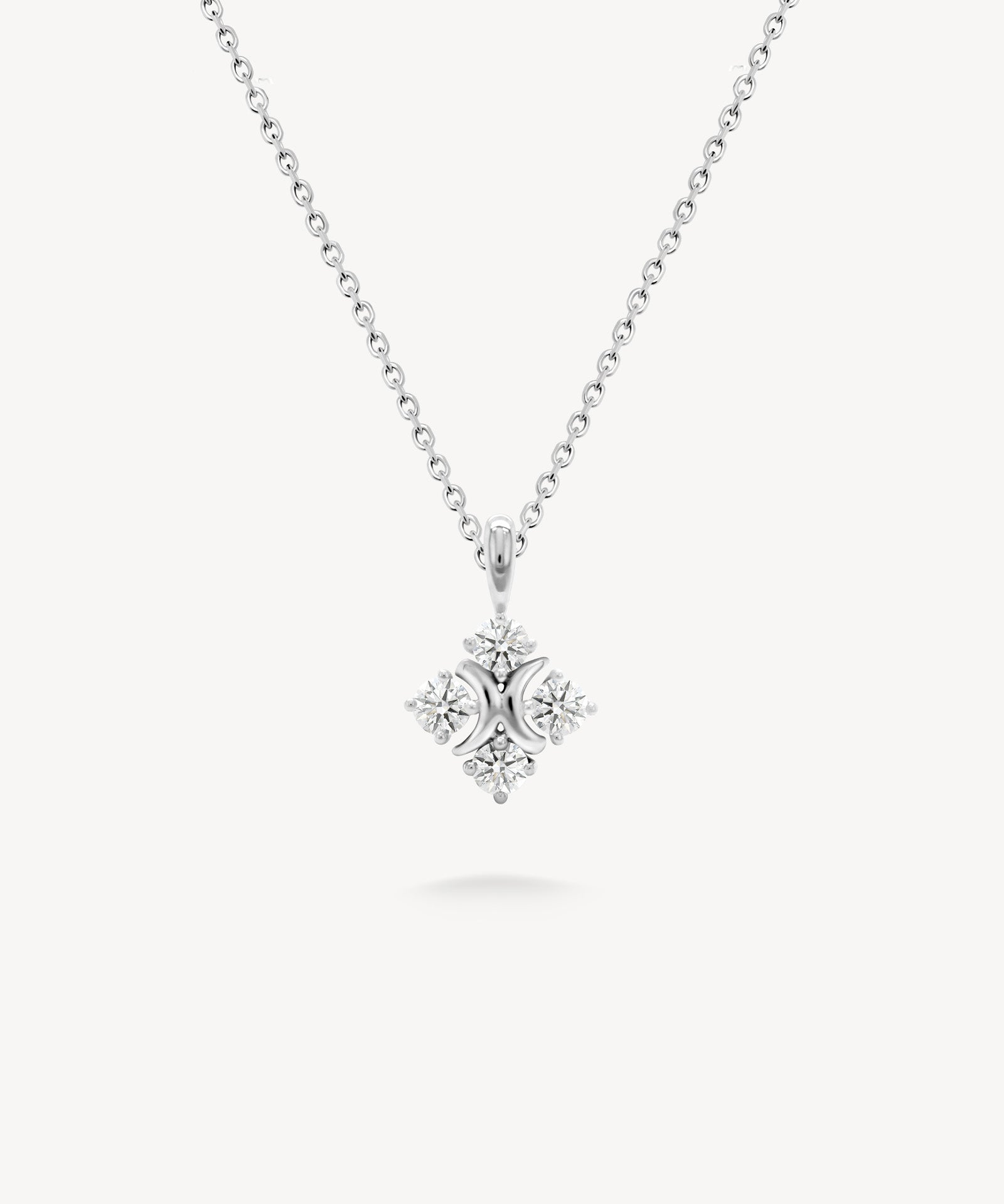 XO diamond pendant necklace in white gold